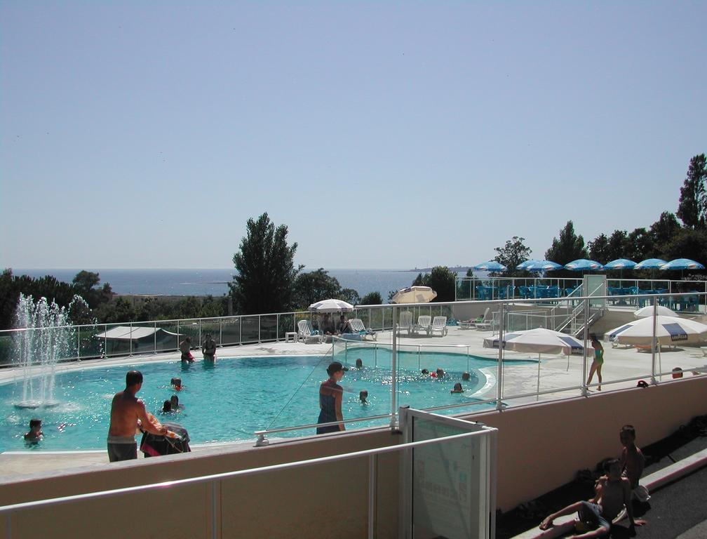 Camping Les Sables Blancs كونكارنو المظهر الخارجي الصورة